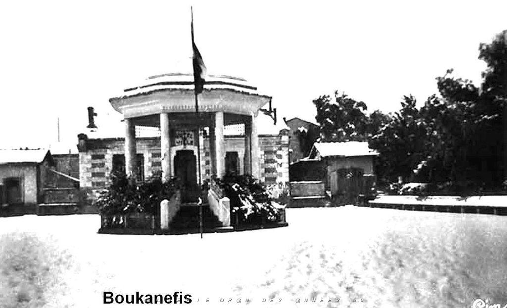 BouKanefis- Kiosque.jpg